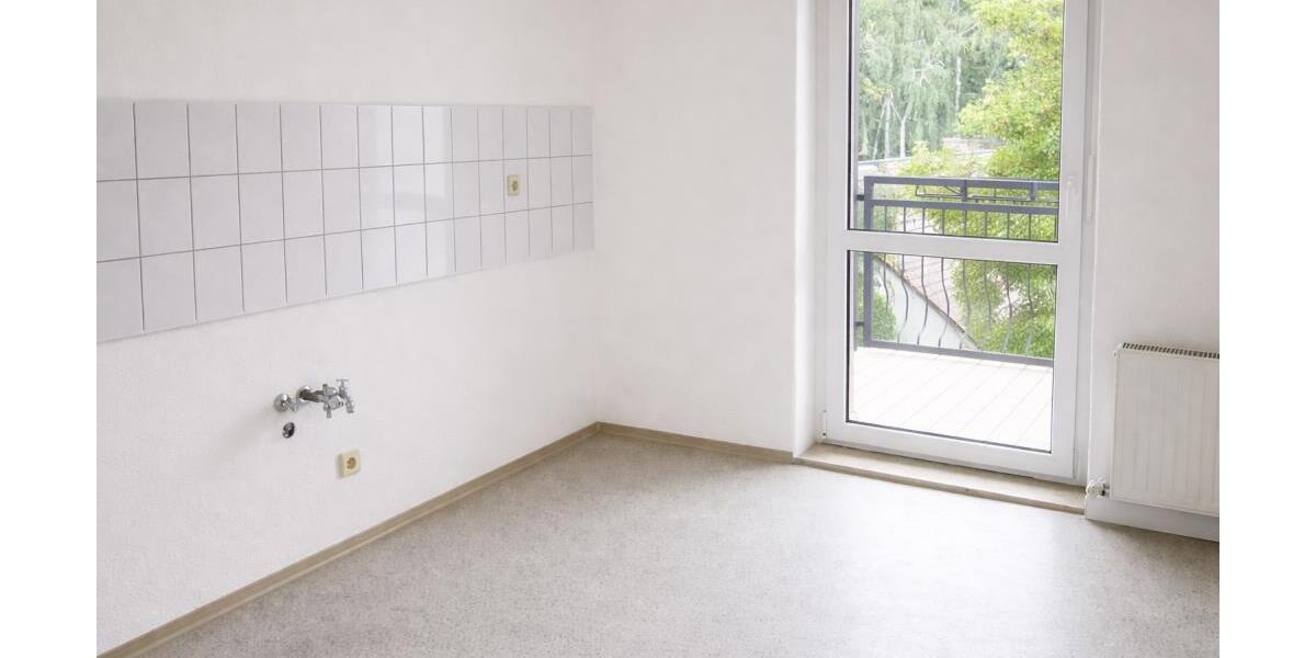 möblierte 2-Zimmer-Wohnung mit Balkon nahe des Zentrums! - Etagenwohnung Gera Pforten | Angebot:26384997