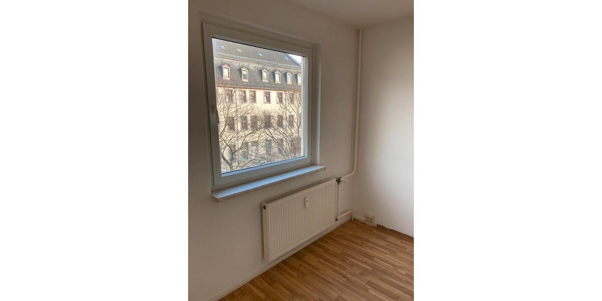 Etagenwohnung Gera - 4 Zimmer, 88 m&sup2;, 500&euro; | Angebot:24976161