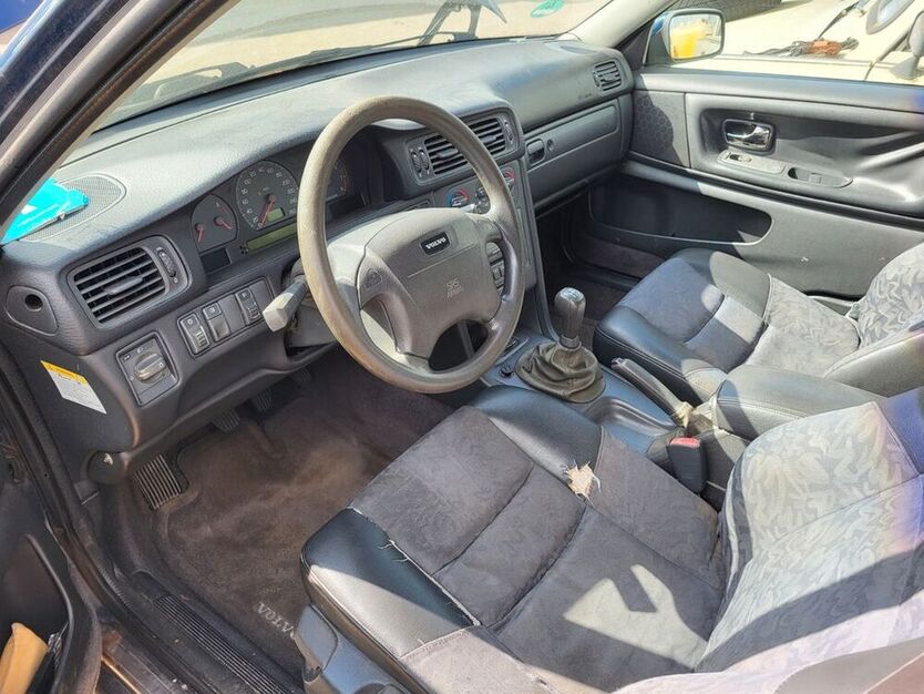 V70