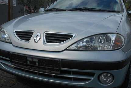 Renault Megane 196.450 km 1.290 € Gera 07554