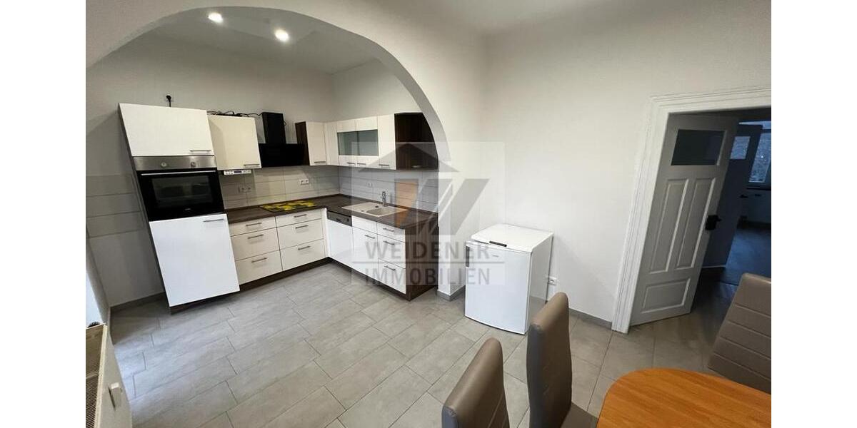 Sanierte 4-Raum-Wohnung mit Balkon und Einbauküche! 4 zimmer