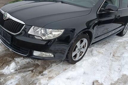 Skoda Superb 134.000 km 3.980 &euro; Gera 07551