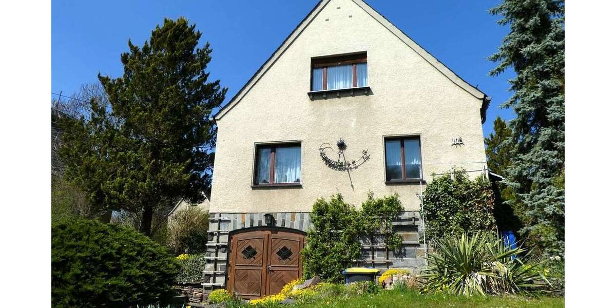 Einfamilienhaus Werdau - 4 Zimmer, 120 m&sup2;, 210.000&euro; | Angebot:26237588
