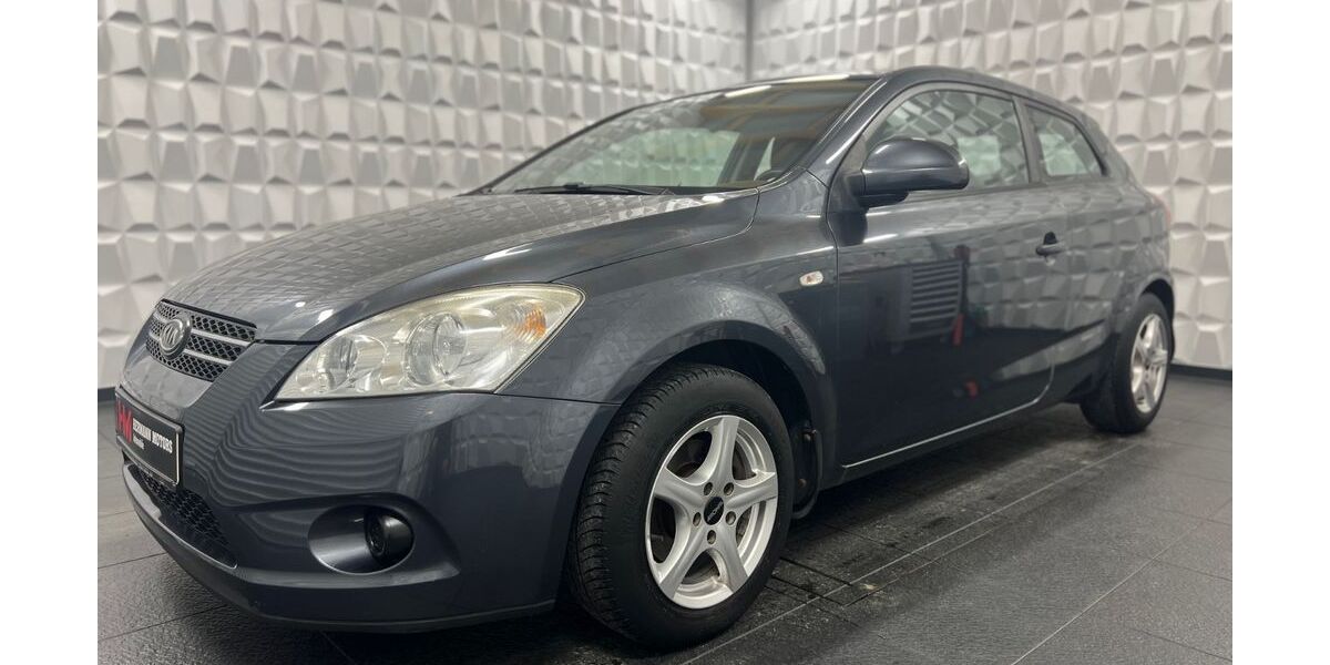 Kia ceed / Ceed 139.000 km 2.890 &euro; Werdau OT Steinpleis 08412