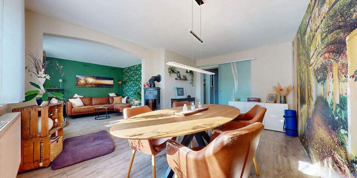 Modernisierte Doppelhaushälfte mit großem Garten, Terrasse & Photovoltaik in Zeitz 3 zimmer