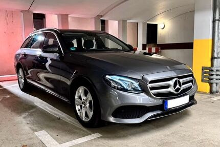 Mercedes-Benz E 220 241.000 km 17.500 &euro; Trockenborn-Wolfersdorf 07646