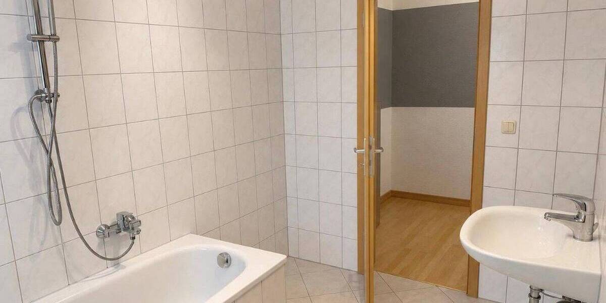 Etagenwohnung Altenburg Rasephas - 4 Zimmer, 90 m&sup2;, 82.000&euro; | Angebot:26763714