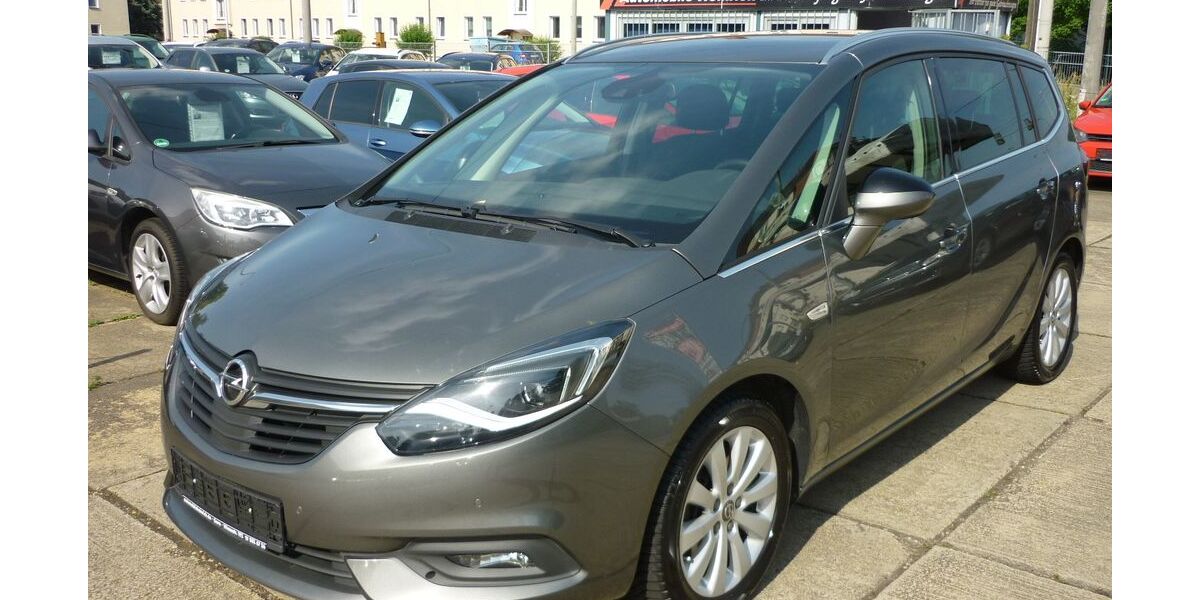 Opel Zafira 158.000 km 11.900 € Gera 07548