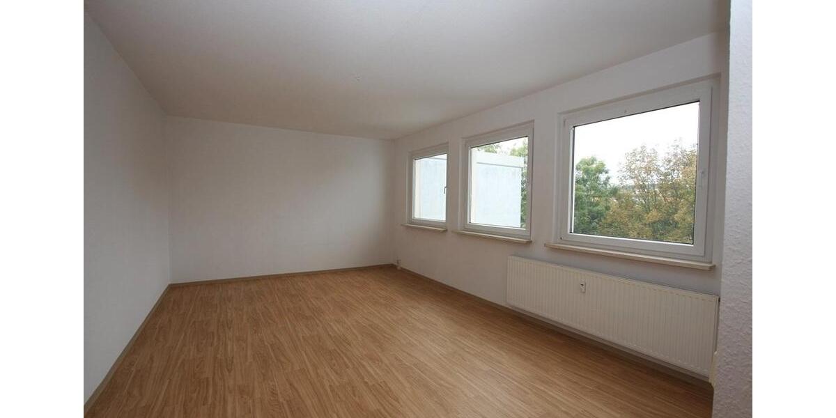 Etagenwohnung Gera Lusan - 3 Zimmer, 77 m&sup2;, 448&euro; | Angebot:26085936