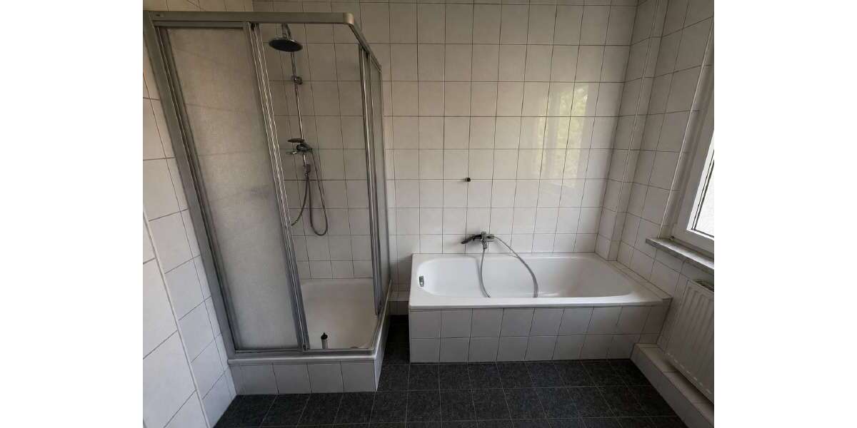 Etagenwohnung Gera Bieblach-Ost - 3 Zimmer, 70 m&sup2;, 390&euro; | Angebot:27317934
