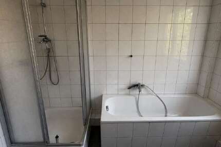 Wohnung Gera Bieblach-Ost - 3 Zimmer, 70 m&sup2;, 390&euro; | Angebot:27317934