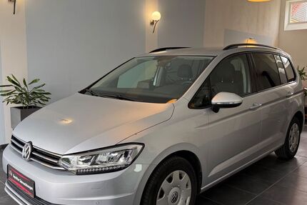 VW Touran 90.377 km 16.690 &euro; Gera 07552