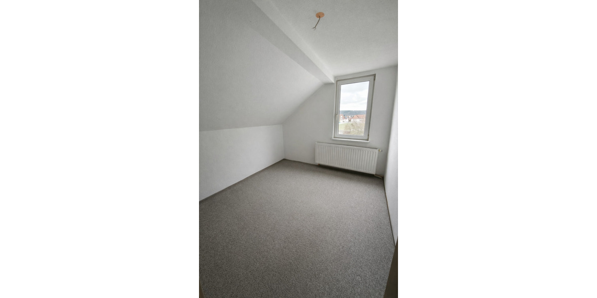 helle 3-Raum-Dachgeschosswohnung (76 m²) 3 zimmer