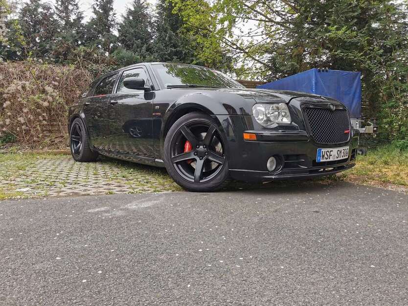 Chrysler 300C 364.000 km 18.000 € Hohenmölsen 06679