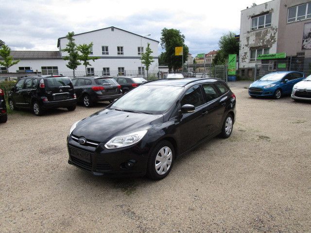 Ford Focus 171.000 km 2.300 € Zwickau 08056
