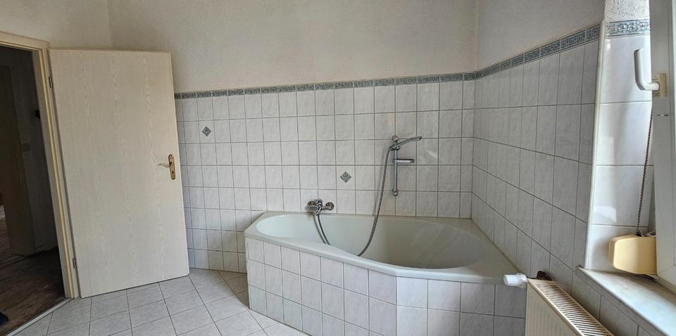 Erdgeschoßwohnung Elsteraue - 2.5 Zimmer, 73 m&sup2;, 44.900&euro; | Angebot:27143924