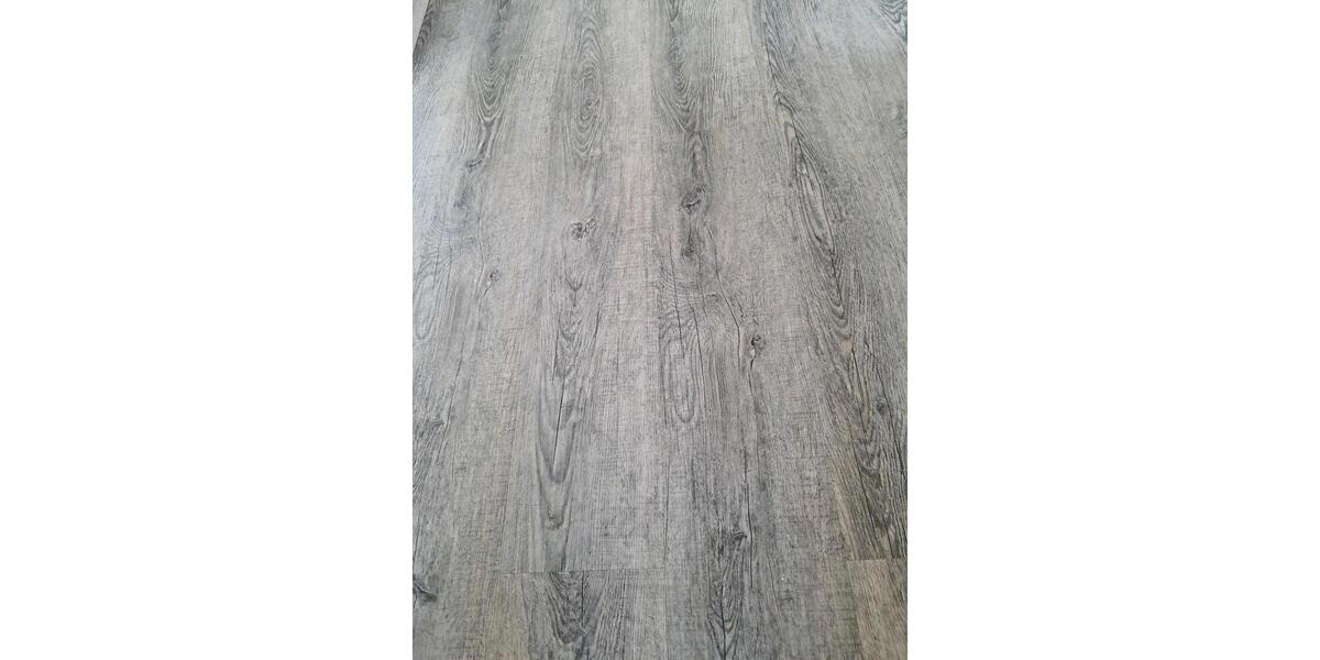 Etagenwohnung Weida - 1 Zimmer, 62 m&sup2;, 300&euro; | Angebot:26286391