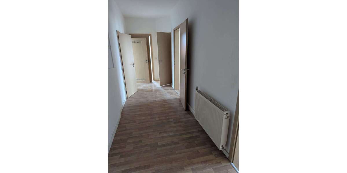 Etagenwohnung Gera Alt-Bieblach - 4 Zimmer, 75 m&sup2;, 350&euro; | Angebot:23572838