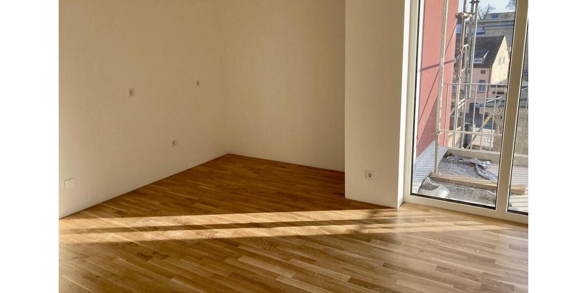 Etagenwohnung Gera Debschwitz - 4 Zimmer, 103 m&sup2;, 1.240&euro; | Angebot:23392818