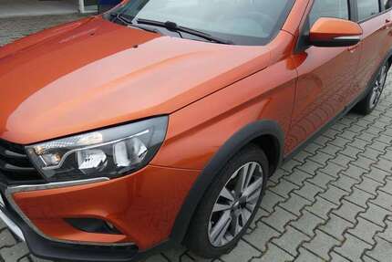 Lada Vesta 61.022 km 12.650 € Lödla 04617