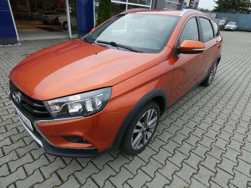 Lada Vesta 61.022 km 12.650 € Lödla 04617