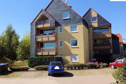 2-Zimmer-Dachgeschosswohnung mit Balkon und PKW-Stellplatz 2 zimmer