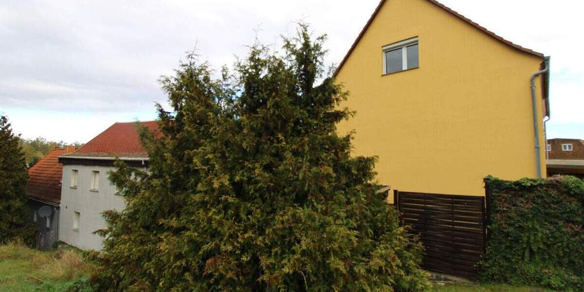 Doppelhaushälfte Teuchern Naundorf - 5 Zimmer, 170 m&sup2;, 110.000&euro; | Angebot:25736455