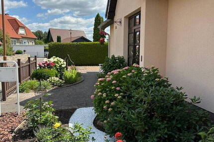 Haus Altenburg - 8 Zimmer, 220 m&sup2;, 490.000&euro; | Angebot:26057456