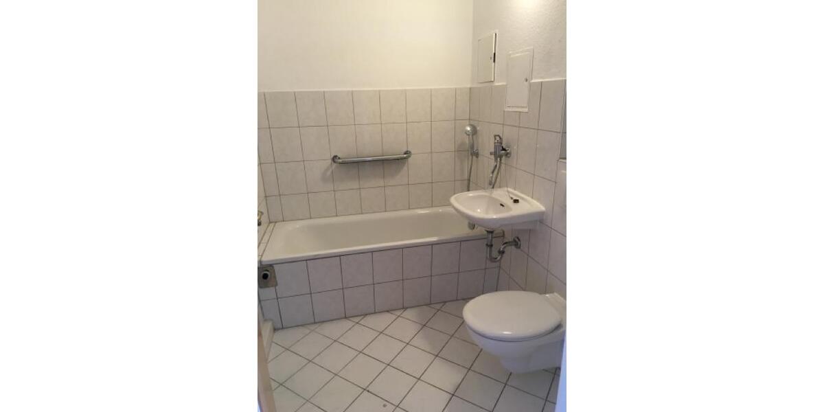 Etagenwohnung Gera Lusan - 2 Zimmer, 51 m&sup2;, 330&euro; | Angebot:26143771