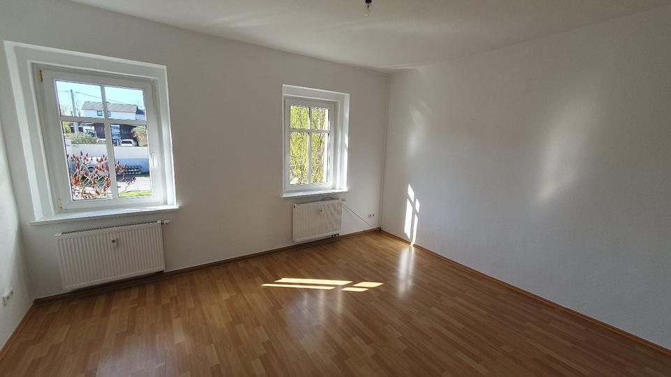 Etagenwohnung Schmölln - 4 Zimmer, 107 m&sup2;, 560&euro; | Angebot:26223221
