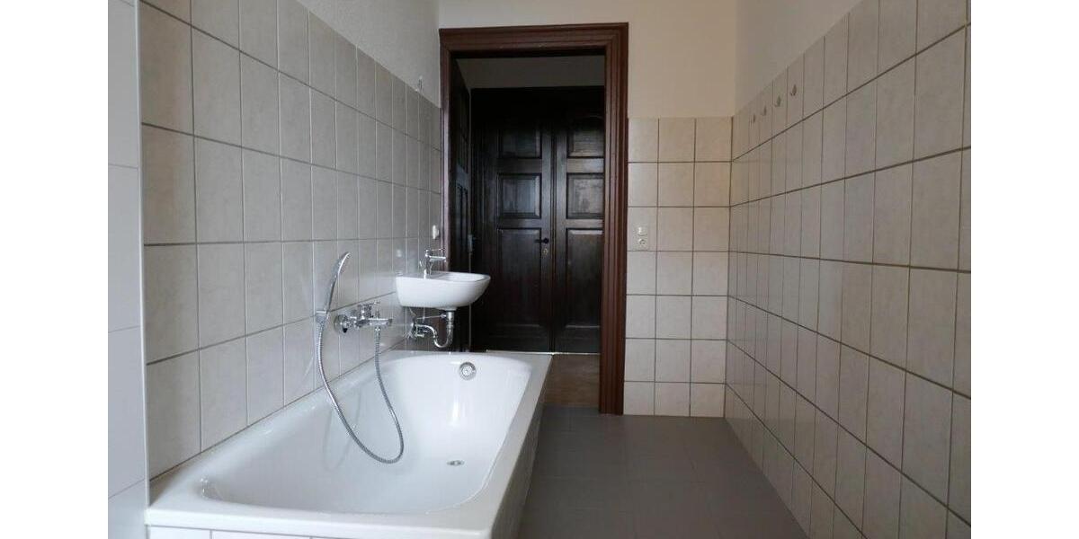 Etagenwohnung Zeitz - 4 Zimmer, 118 m&sup2;, 620&euro; | Angebot:26427520
