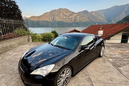 Hyundai Genesis 118.000 km 12.000 &euro; Elsteraue 06729