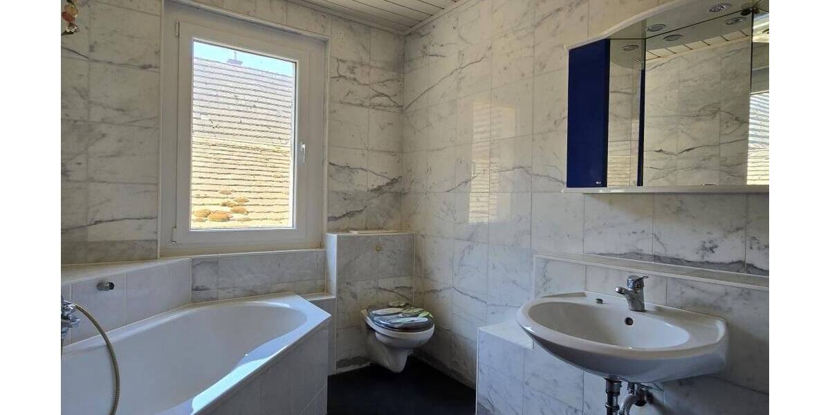 Einfamilienhaus Reichenbach - 1 Zimmer, 251 m&sup2;, 259.900&euro; | Angebot:25801533