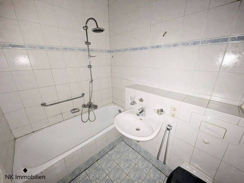 ++ schöne 3-Raum Wohnung mit Einbauküche, Balkon & Aufzug - nahe dem Hauptbahnhof ++