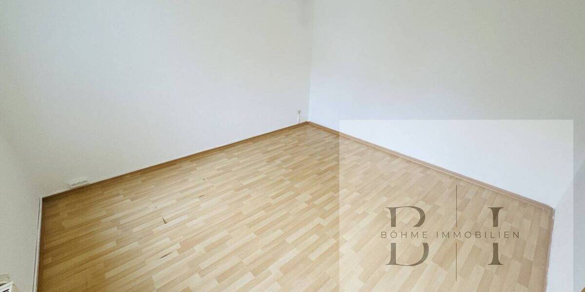 Etagenwohnung Gera Ostviertel - 3 Zimmer, 104 m&sup2;, 89.000&euro; | Angebot:26202172