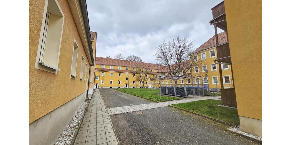 Etagenwohnung Altenburg - 2 Zimmer, 70 m&sup2;, 475&euro; | Angebot:26563033