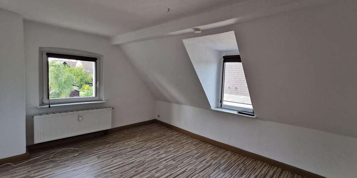 Etagenwohnung Teuchern OT Trebnitz Trebnitz - 2 Zimmer, 51 m&sup2;, 360&euro; | Angebot:25429491