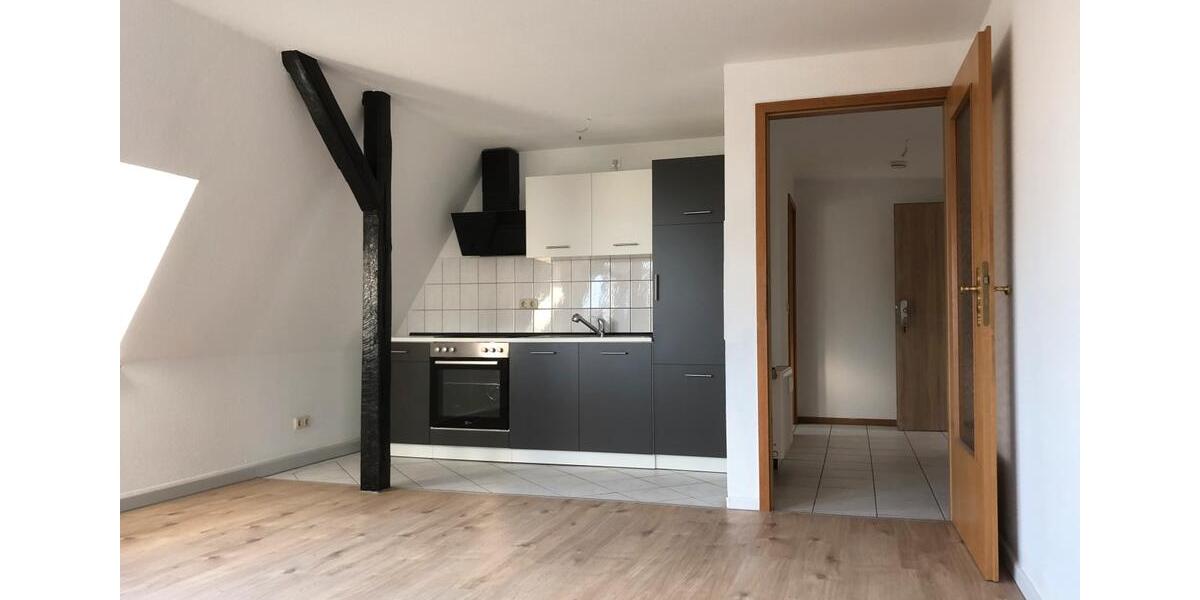 Dachgeschoßwohnung Gera - 1.5 Zimmer, 30 m&sup2;, 270&euro; | Angebot:26634660