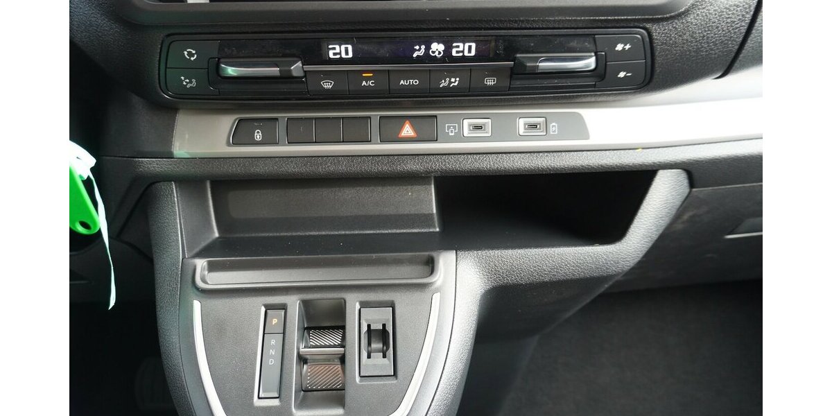 Fiat Ulysse Icon M 180 AT8 8-Sitzer / 10-Zoll Navi 15.712 km 36.771 &euro; Münchenbernsdorf 07589