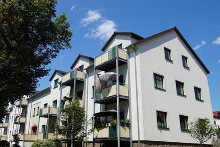 2-Raumwohnung mit Einbauküche, Balkon und Aufzug in Triptis zimmer