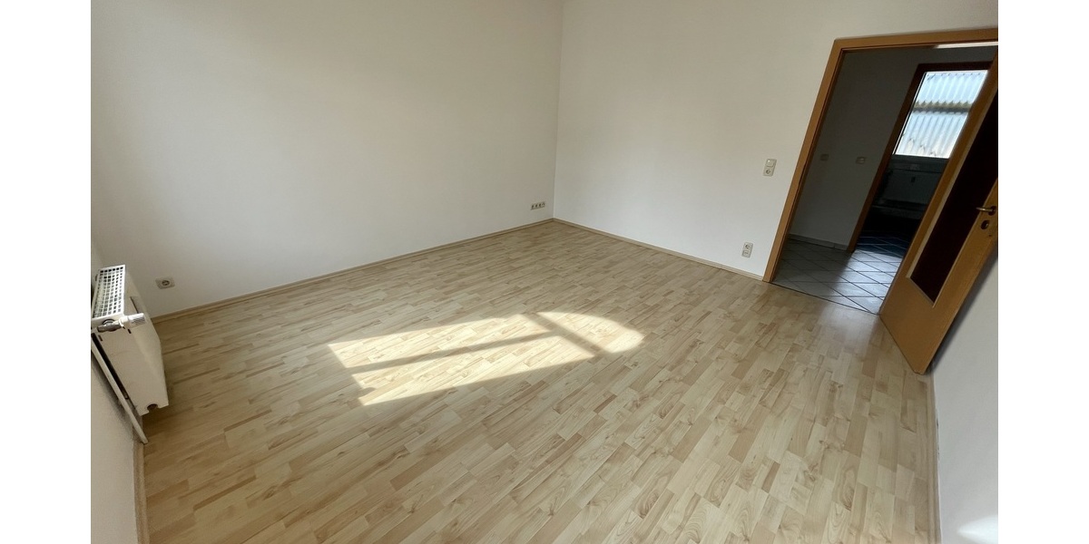 Super 3 Raum Wohnung mit Balkon und Wanne in der Geraer Innenstadt! - 3- Gera Alt-Bieblach | Angebot:26336977