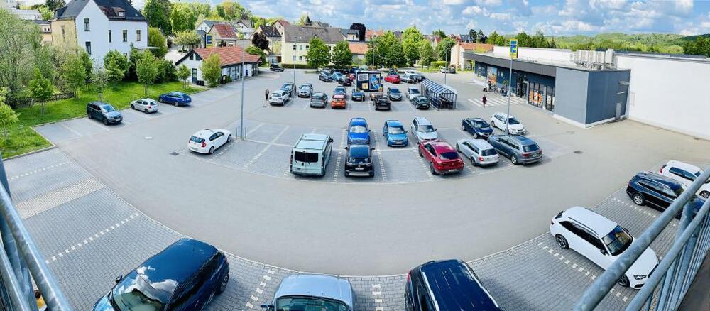 Helle Gewerbfläche gegenüber dem EDEKA-Markt zu vermieten. Platz für Ihre Ideen! - Gewerbeobjekt Bad Köstritz Pohlitz | Angebot:26336567