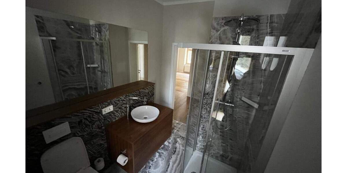 Etagenwohnung Gera Untermhaus - 2 Zimmer, 65 m&sup2;, 77.000&euro; | Angebot:25696906