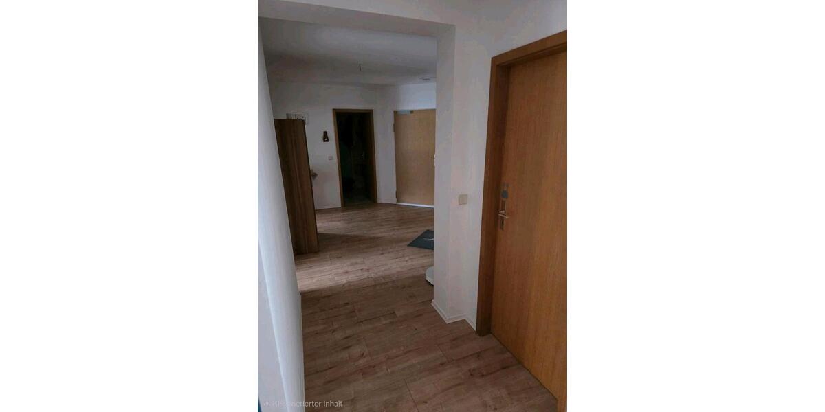 Etagenwohnung Werdau - 4 Zimmer, 101 m&sup2;, 125.000&euro; | Angebot:26061573