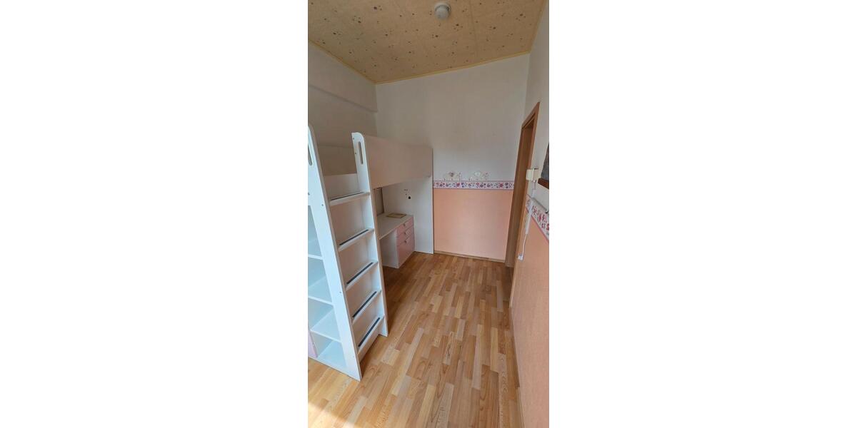 Reihenhaus Crimmitschau - 6 Zimmer, 103 m&sup2;, 70.000&euro; | Angebot:27266545