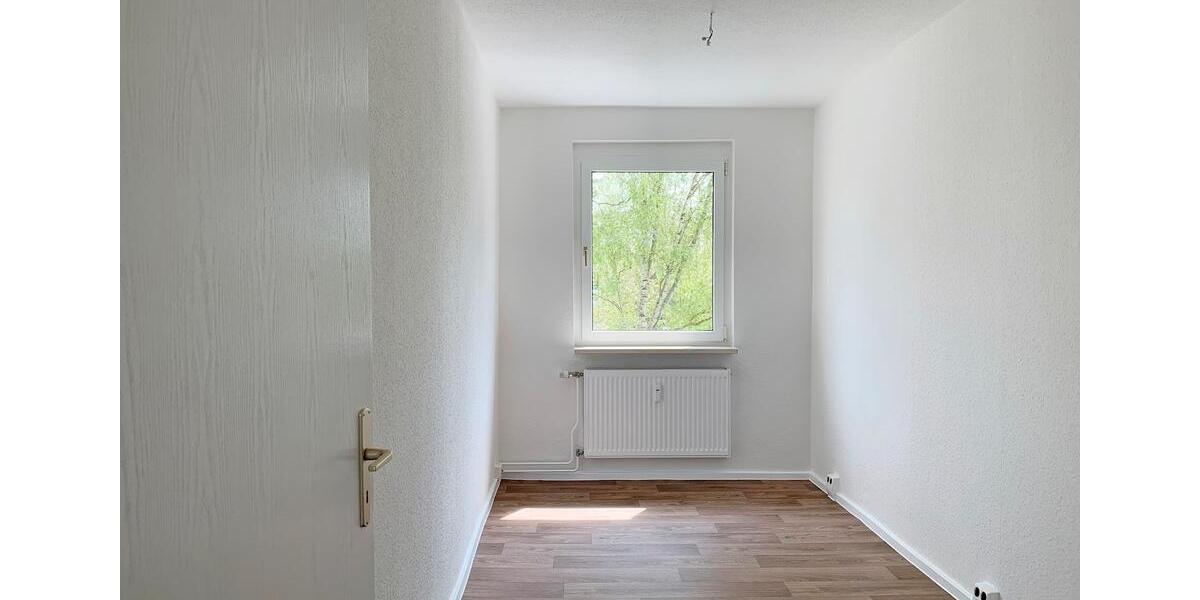 Bald zu haben! Wir sanieren für Sie. 4 zimmer