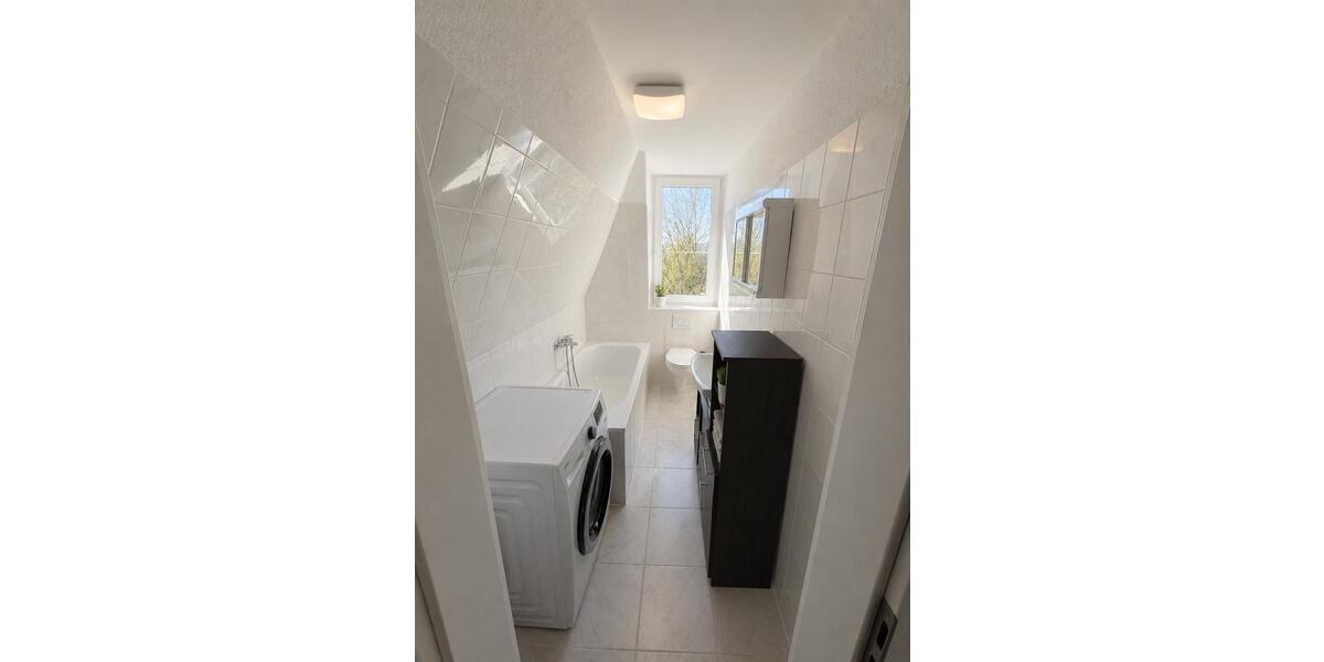 Dachgeschoßwohnung Crimmitschau - 2 Zimmer, 50 m&sup2;, 25&euro; | Angebot:26602730