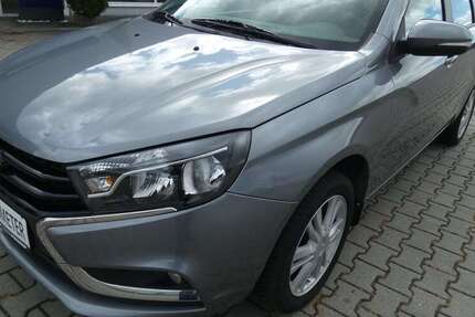 Lada Vesta 39.581 km 11.850 € Lödla 04617