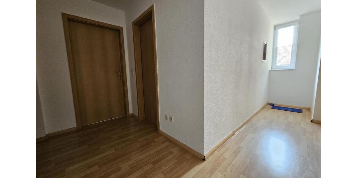 Etagenwohnung Altenburg - 2 Zimmer, 70 m&sup2;, 475&euro; | Angebot:26563033