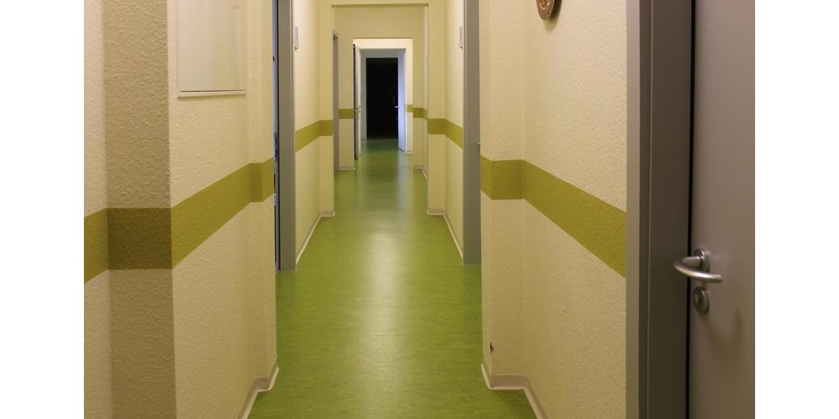 Etagenwohnung Gera Alt-Bieblach - 1 Zimmer, 28 m&sup2;, 203&euro; | Angebot:26080694